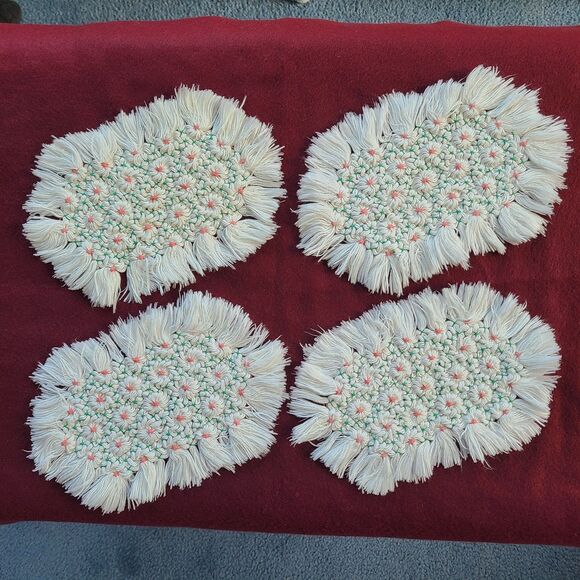 Vintage Crochet Daisy Loom Style Hexagon Trivet Placemat Matching Coasters 1970s - Picture 4 of 10